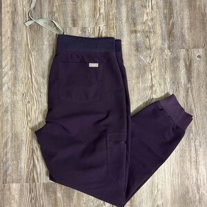 Figs women’s Zamora jogger scrub pants